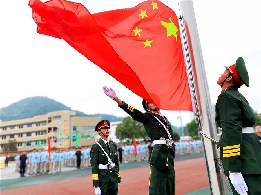 消逝的光芒：信徒